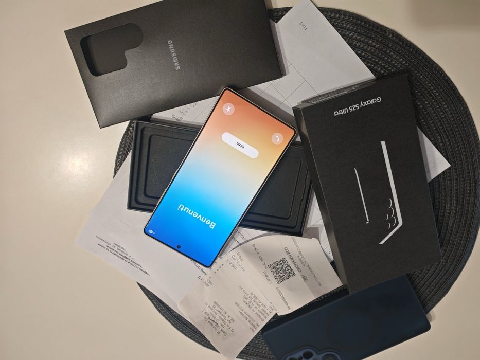 Samsung galaxy s25 ultra Black 512GB  като НОВ