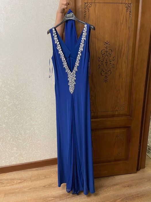 Вечернее платье с камнями