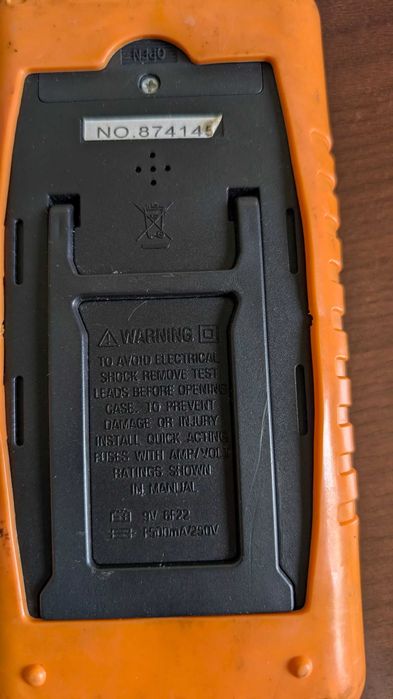 multimetru DT9205A