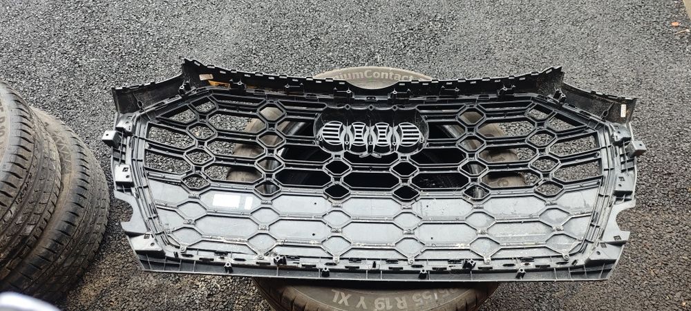 Решетка Audi SQ5