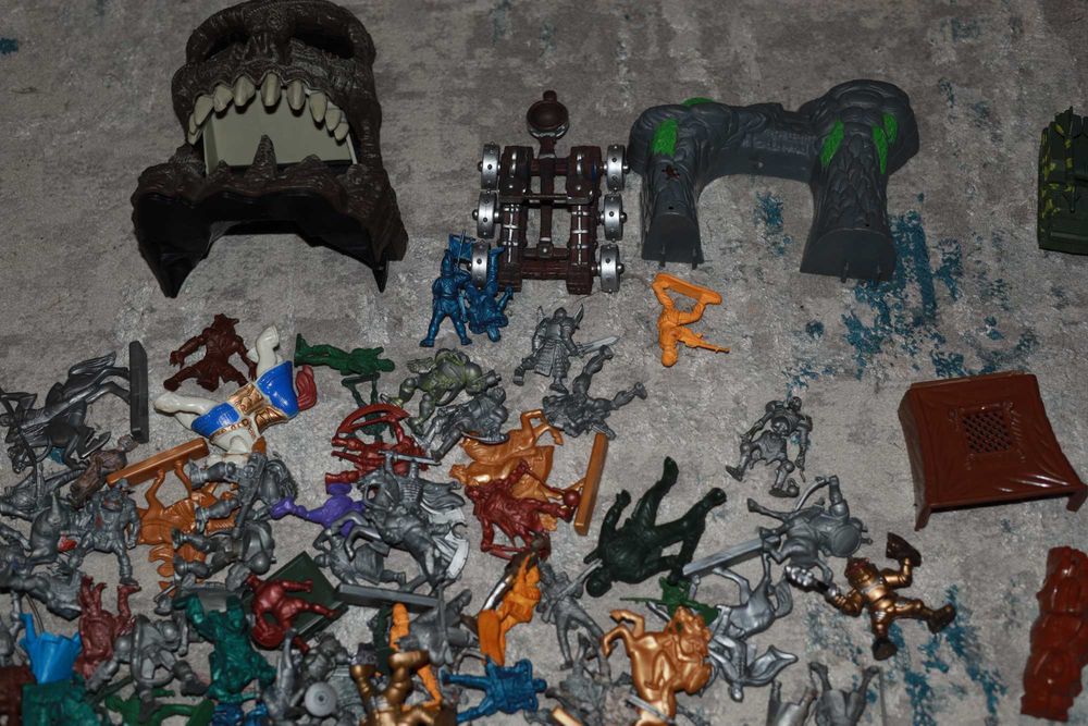 Продам солдатиков