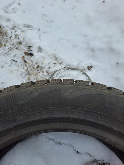 Продам шины  215х55х17