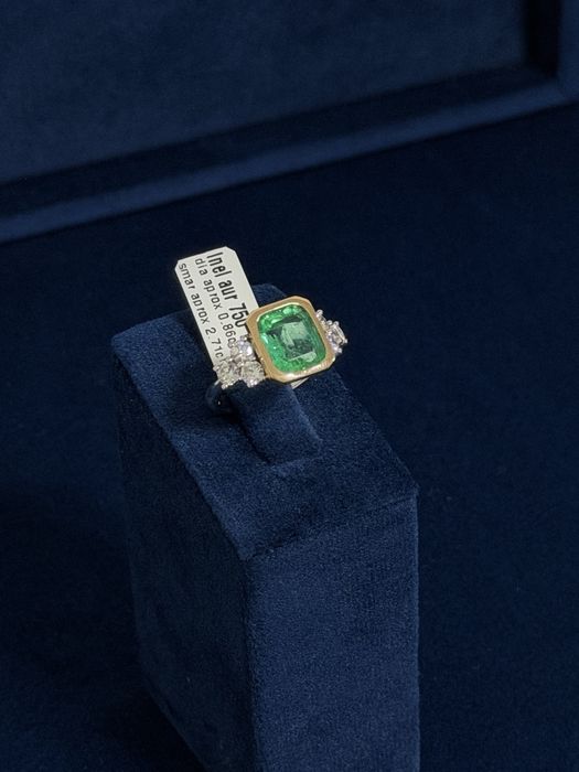 Inel aur 18k smarald 2.71ct, diamante 0.86ct