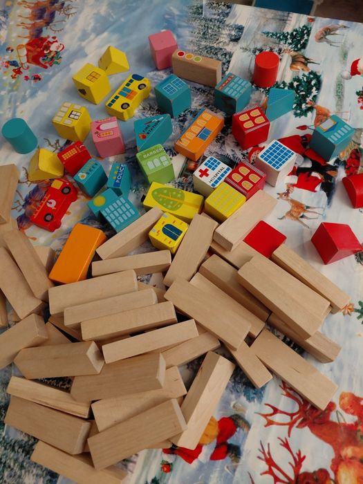 Кубики деревянные городок