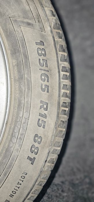 Продам колесо с титанкой 15 размер