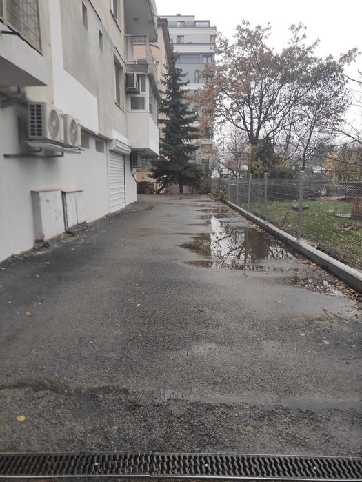 Гараж под наем/ паркомясто Дървеница