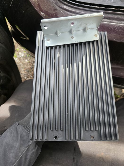 Аудио усилвател за Jaguar xf 2012 година