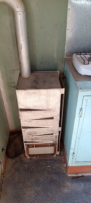 Продам  автомобиль.зил131.кунг