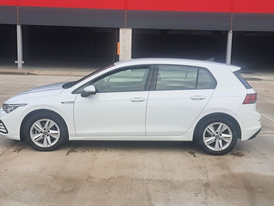 Vând   golf 8 1st edition