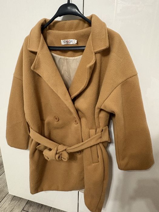 шуба для девочки 6-9 лет (новая)