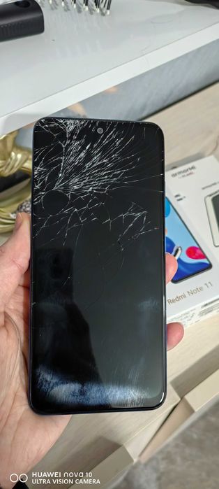 Redmi note 11, счупен дисплей
