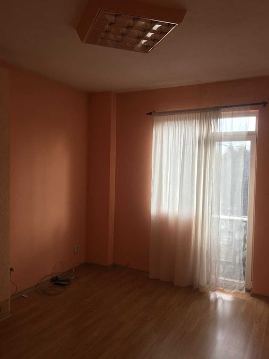 Дава се под наем Тристаен апартамент в София, Оборище - 90 кв.м за 750 € - Снимка #4