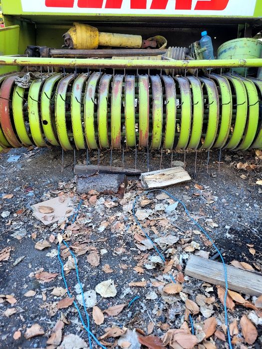 Пресс-подборщик Claas Markant 52.