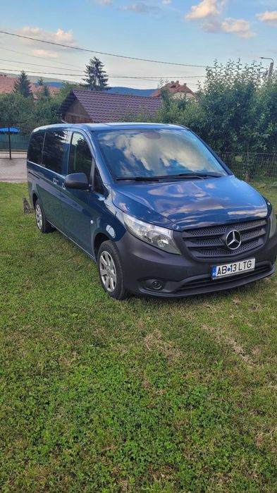 Mercedes Vito Tourer 114 cdi lung an 2014, 8 locuri, usi pe ambele parti