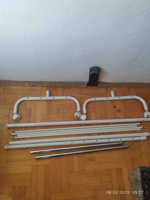 Продавам сглобяема окачалка