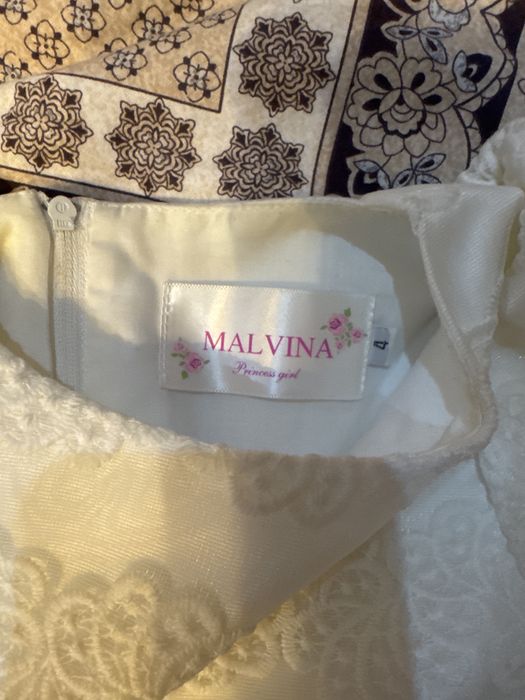 Продам красивое платье для девочки