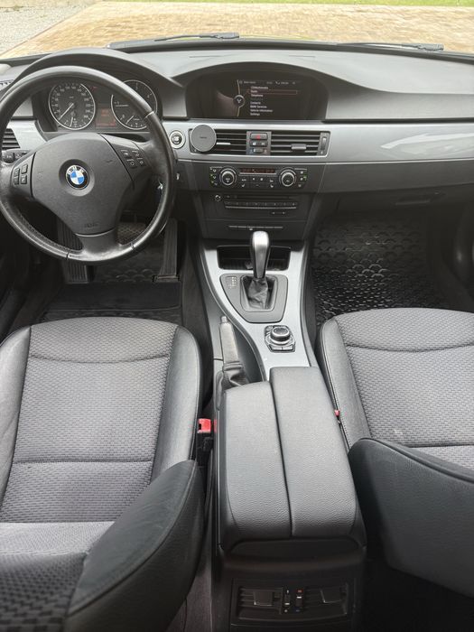 BMW 3 Series 2010 — imagine 4
