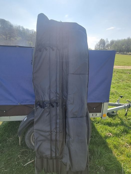 Vând husa Lansete Mivardi New Dynasty, 4 Lansete + 4 Mulinete, 210cm