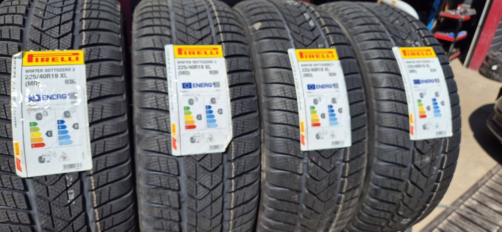 225 40 19 Pirelli