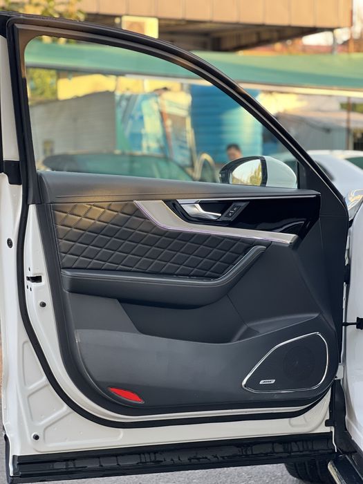 Hongqi Hs5 AWD Krasover