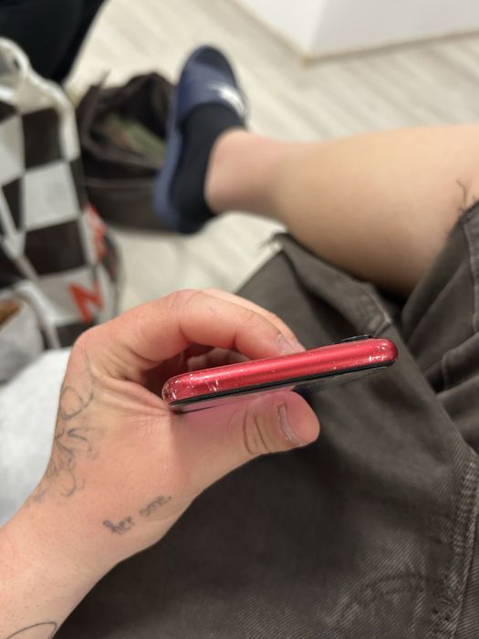 iphone 11 rosu 64gb