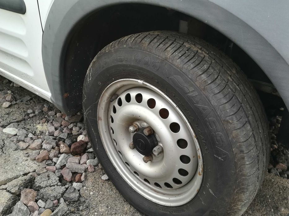 Dezmembrez/Piese Ford Connect 1.8 Tdci 90 Ps 2009 E4 R3PA