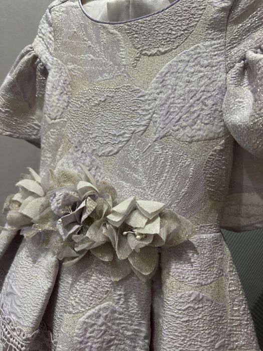 Продам платье 5/6 лет