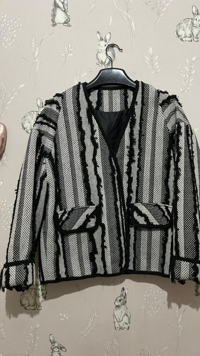 Новый, 35мын алынған .22мын сатылады Оверсайз , 
Көктемде киюге болады