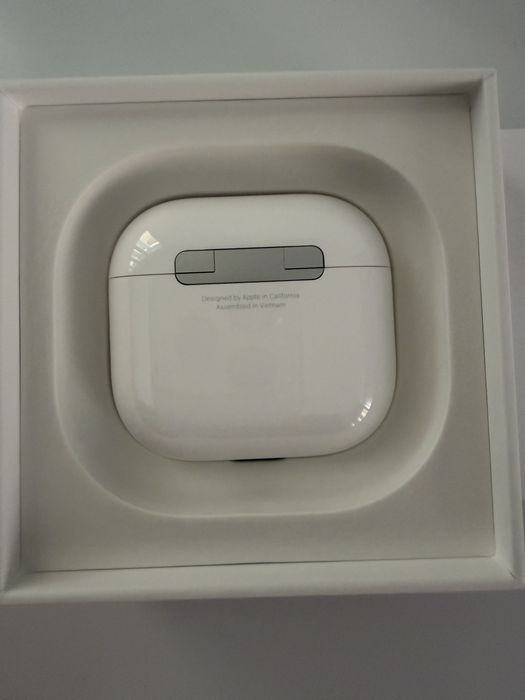 Apple Airpods 4