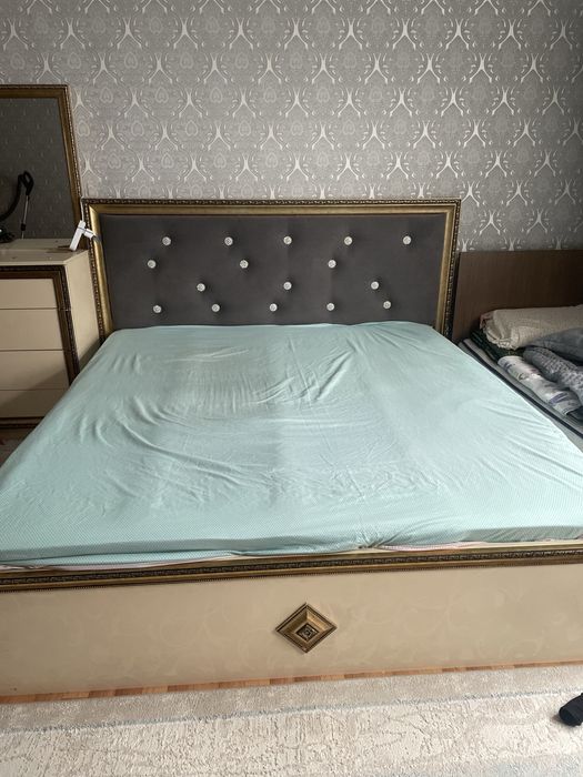 Кровать 180/200 цена 75000