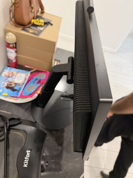 Lenovo ThinkCentre M920z моноблок 23 диагональный