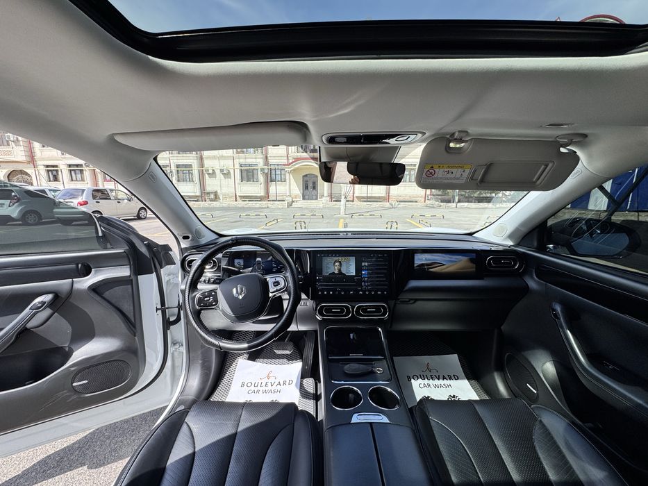 Leapmotor c11 белый