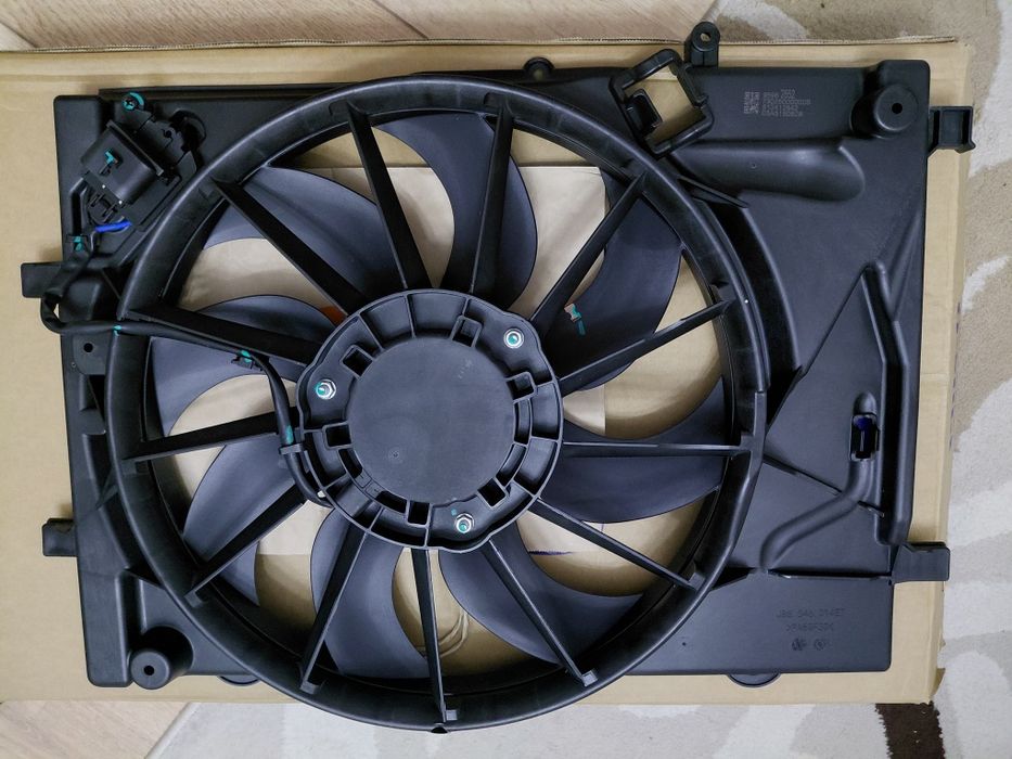 продам вентелятор радиатора от шевролет кобалта