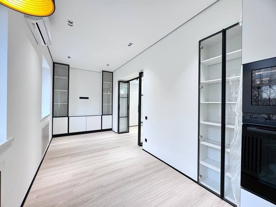 Продаётся квартира в ул Садыка Азимова Ор кафе Studio?!