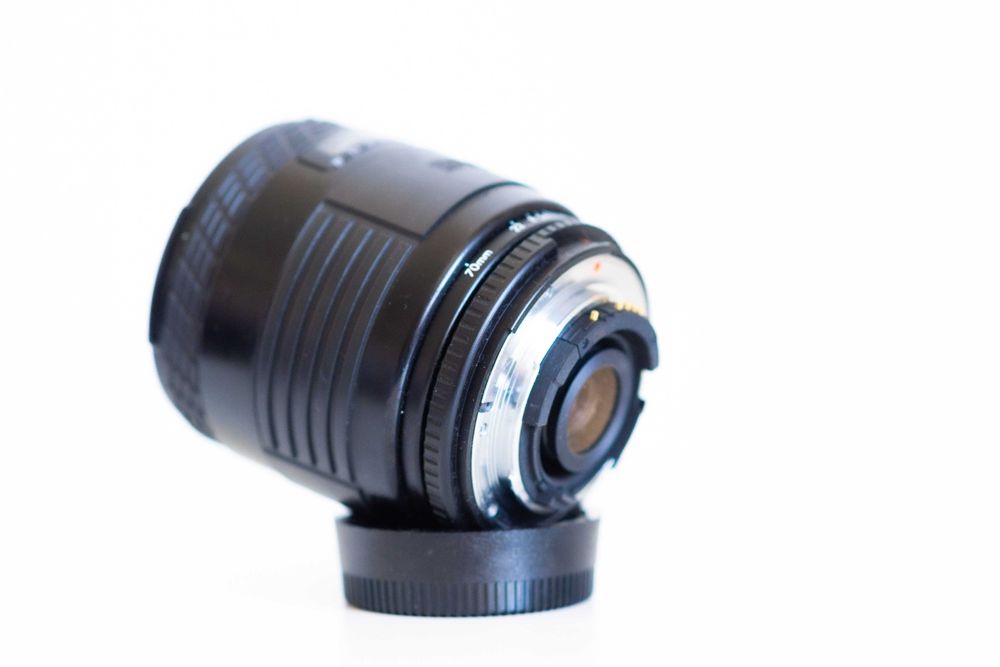 Obiectiv Sigma 70 - 210 D pentru Nikon FX