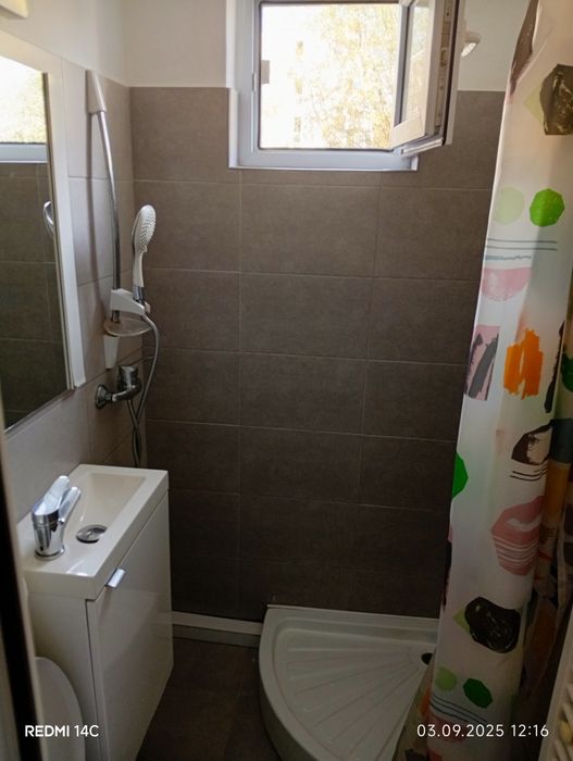 Vând garsonieră la 4 min de metrou Preciziei langa West Gate