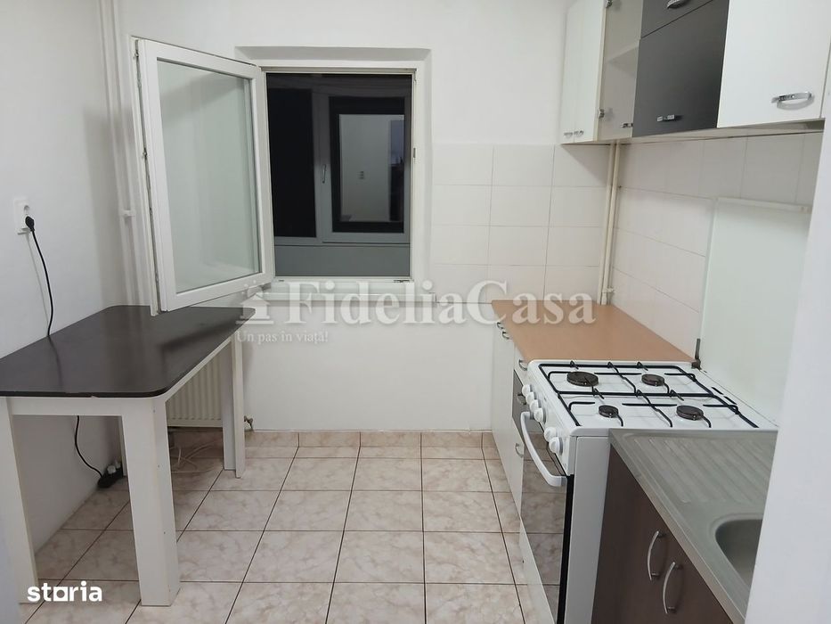 Apartament cu 2 camere nemobilat Zona Nicolina