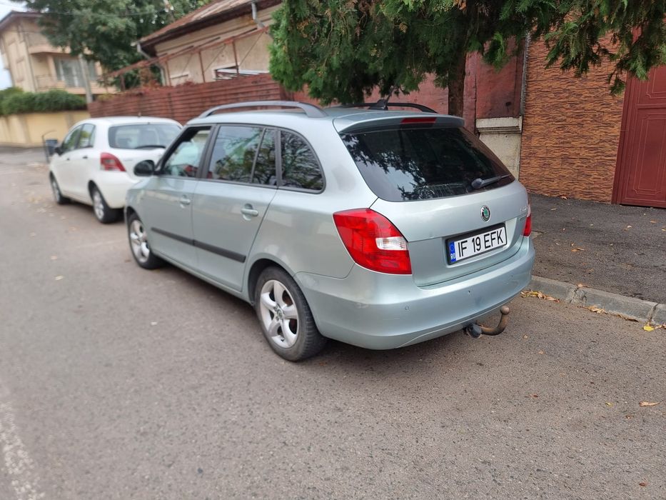 SKODA Fabia 2011 — imagine 3