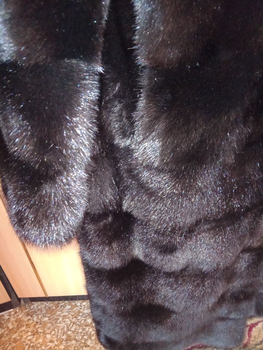 Продам норковую шубу