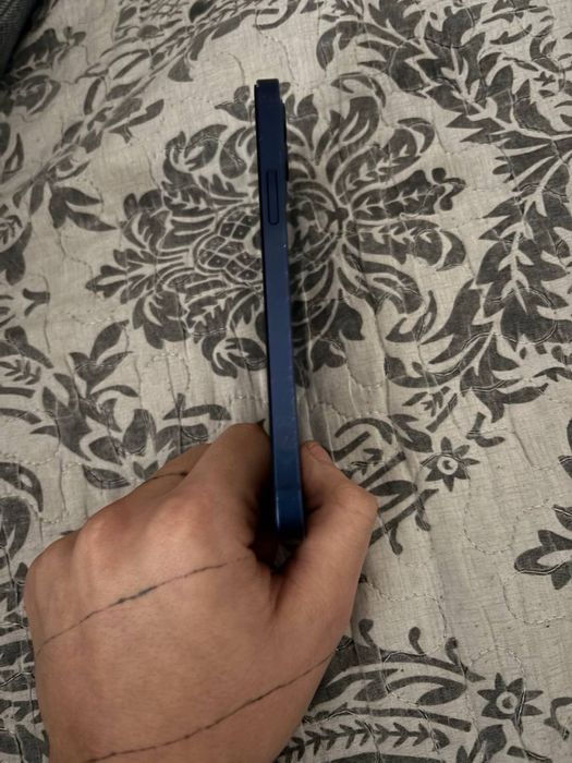 iPhone 12 акб 100%.