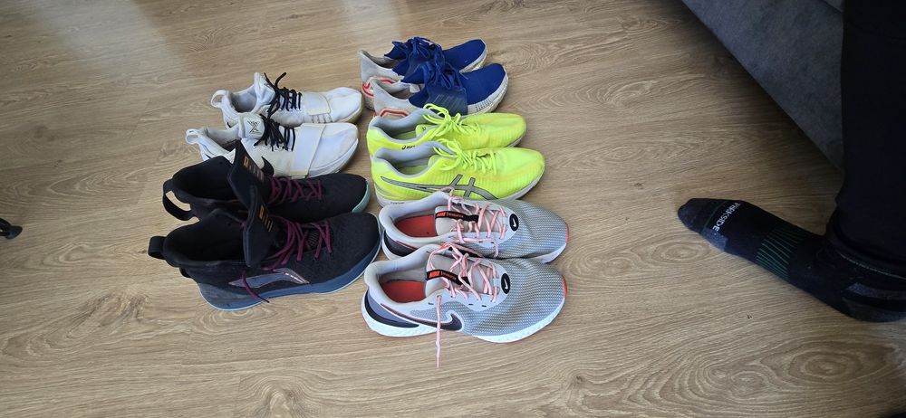 Маратонки различни марки