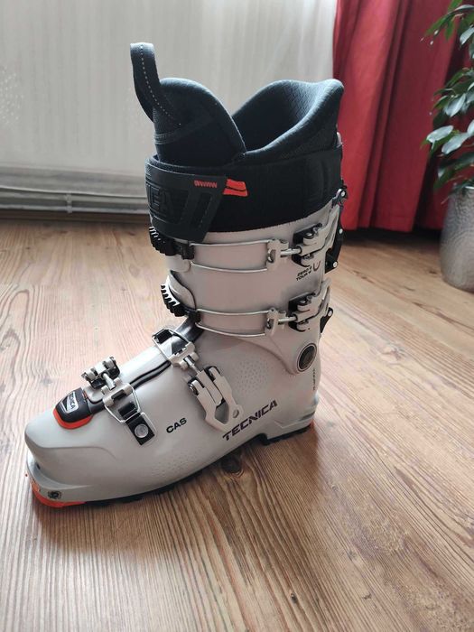 Clapari Tura Tecnica Zero G Tour W