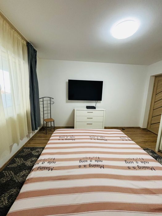Apartament 3 camere curte proprie cartierul Arhitectilor