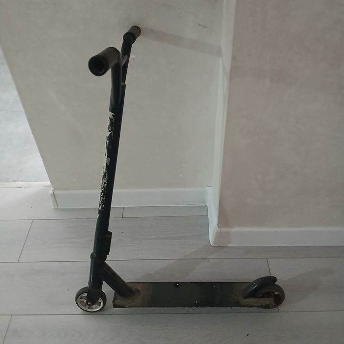 Продам трюковой самокат