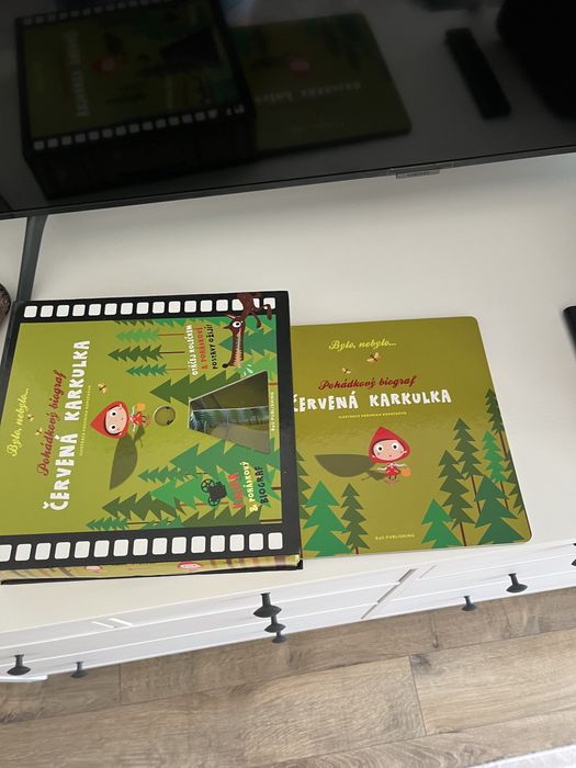 Povestea Scufiței Roșii tip diafilm