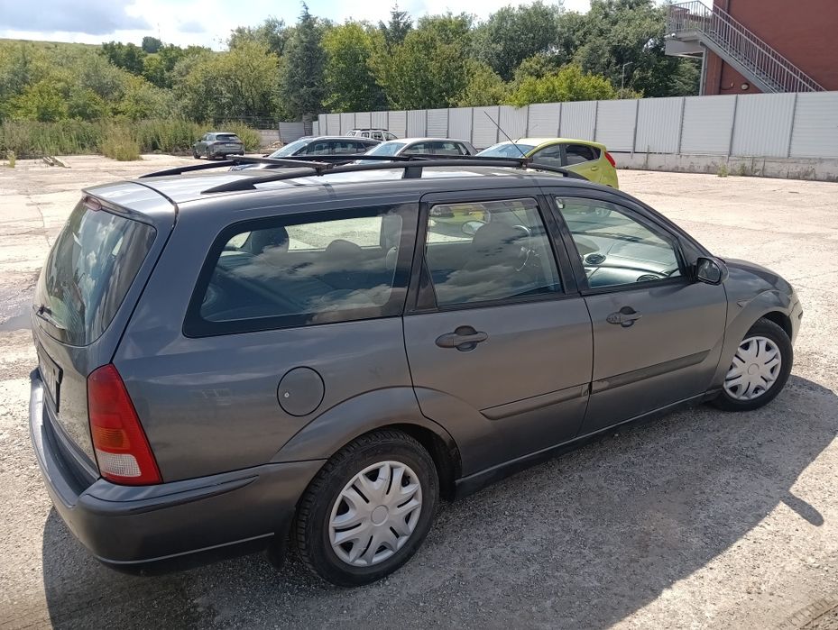 FORD Focus 2003 — imagine 3