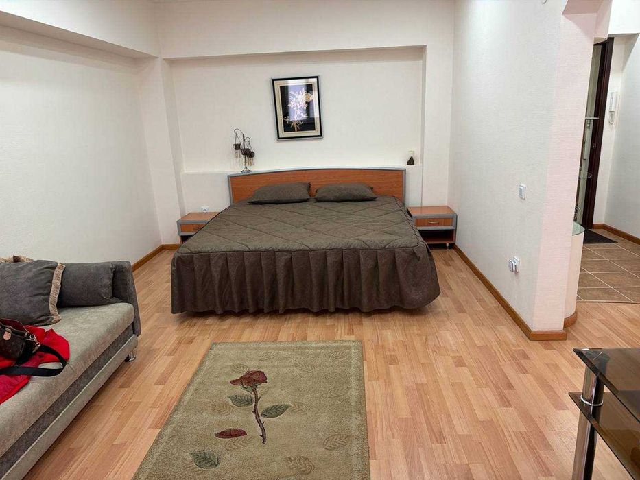 Сдаётся 1комнатная квартира в центре.