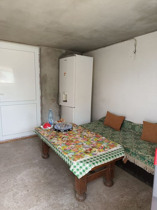 Vând teren intravilan