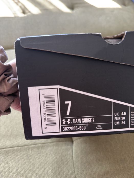 Спортни маратонки under armour