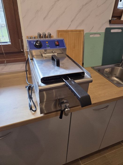 Професионално кухненско оборудване за закусвалния/заведение INOXIT